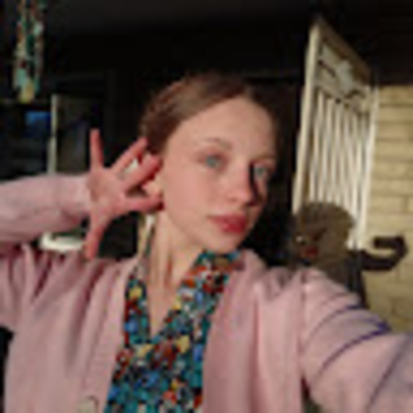 Meet your Posher, Alexandra - Picture 1 of 1